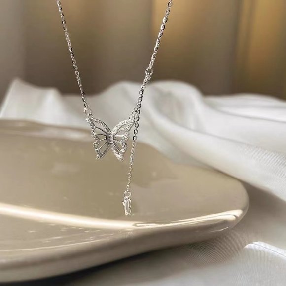 Cutout butterfly fringe necklace female - Picture 2 of 5